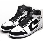 Air Jordan 1 Mid Panda Negro Bianco